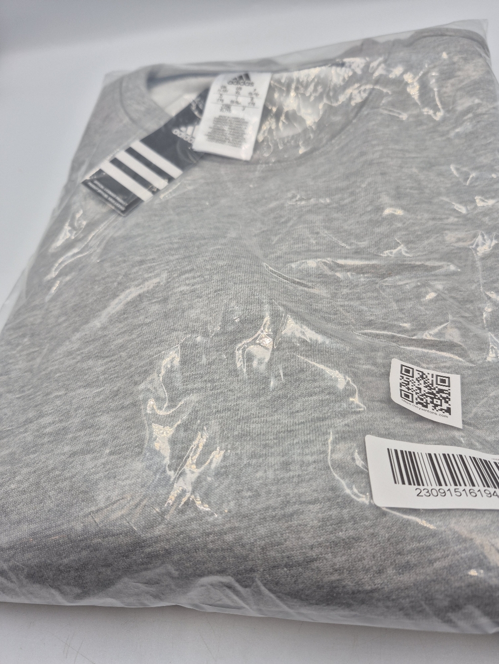 Youth 15-16 Soft Adidas Sweatshirt.
